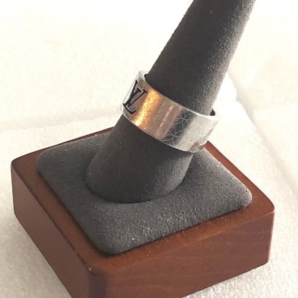 LOUIS VUITTON Cut Out Burg Champs Elysees Silver Plated Ring Unisex Sz L 10-1/4 - Picture 5 of 17